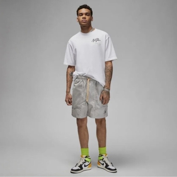 Nike Jordan Jumpman Woven Statement Shorts Light Iron Ore DM1406-012 Mens Size M - Picture 2 of 9